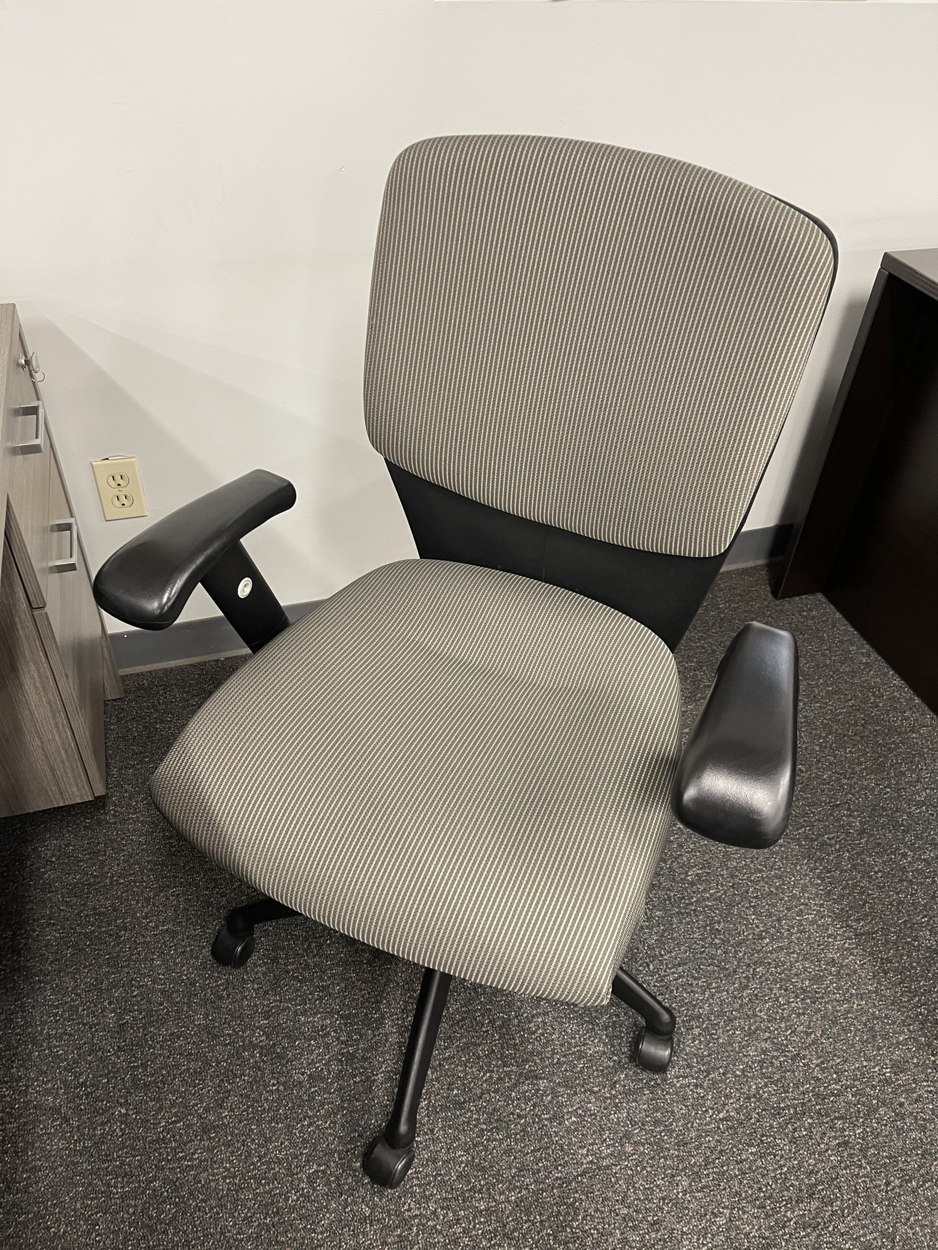 Corporate Office Furniture At Corporate Office Furniture, we love to